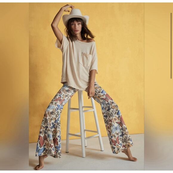 Free People Women Float On Flare Jeans Printed Butterflies Size 24 - Picture 2 of 16